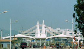 �����շ�վ�Ǽ�����Ĥ